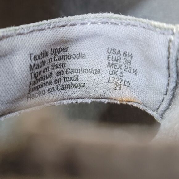 DEXFLEX COMFORT CLASSIC CAUSAL ROUND TOE LOW WEDGE PLATFORM HEEL SHOE - Picture 9 of 11